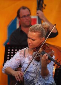 Mari Samuelsen and the 12 Ensemble